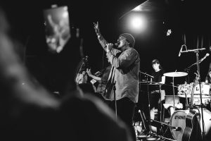 Concert, stage, band — The Role of Eat-and-Run Verification in Preventing Fraudulent Sites